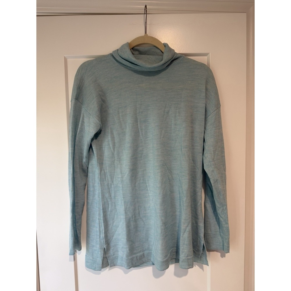 Talbots Women's Pure Merino Wool Light Blue Turtleneck Sweater Medium